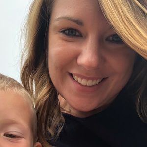 Meet your Posher, Cacey